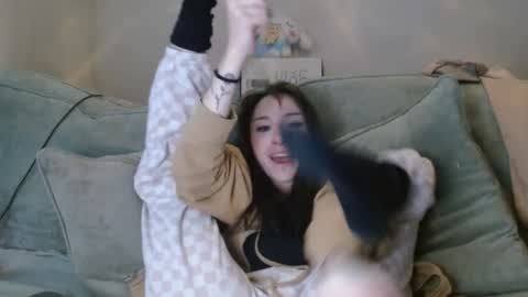 Bunny online show from 01-06-25, 05:06