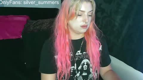 Snapshot of nouveauho3 chatting on 04-28-26, 02:27 Nouveauho3 online show from 04-28-26, 02:27