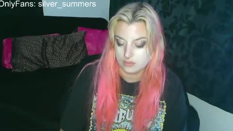Snapshot of nouveauho3 chatting on 05-07-26, 04:07 Nouveauho3 online show from 05-07-26, 04:07