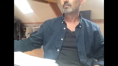 Snapshot of noux69 chatting on 06-07-26, 11:03 noux69 online show from 06-07-26, 11:03