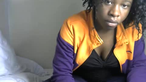 novaah online show from 10-12-25, 01:32
