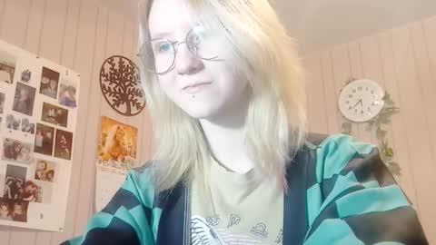 Sari  It is my first day  online show from 02-07-26, 02:32