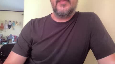 Snapshot of novio_muyalto chatting on 04-17-26, 09:18 novio_muyalto online show from 04-17-26, 09:18