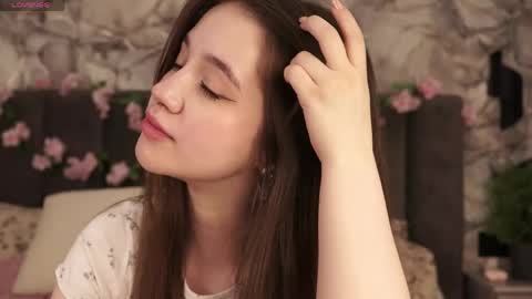 Snapshot of now_you_know chatting on 06-06-26, 01:11 Dina online show from 06-06-26, 01:11