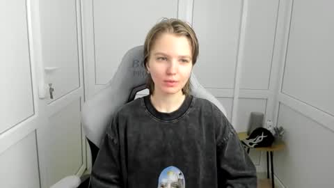 Noxie online show from 07-20-26, 10:39