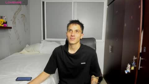 Snapshot of noxx_stark chatting on 09-13-25, 03:06 Noxx  online show from 09-13-25, 03:06