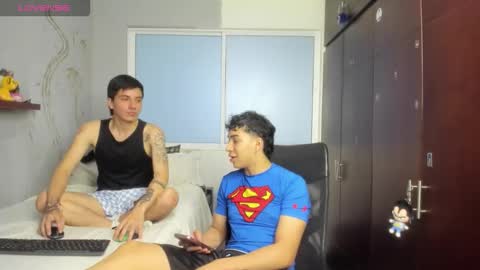 Snapshot of noxx_stark chatting on 10-26-25, 12:27 Noxx  online show from 10-26-25, 12:27