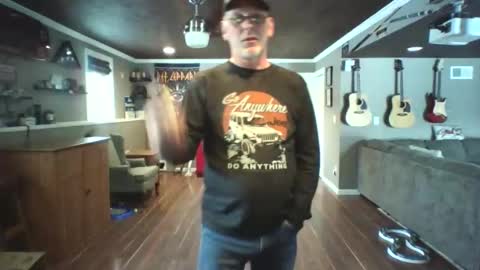 Snapshot of nudistguy194549 chatting on 03-02-25, 08:40 Nudistguy online show from 03-02-25, 08:40