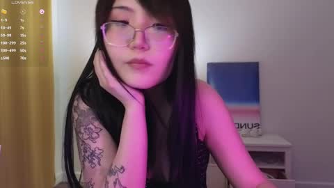 Snapshot of nullgirll chatting on 06-04-26, 02:28 Erica online show from 06-04-26, 02:28