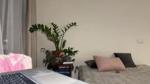 Snapshot of nura_foxx chatting on 10-03-25, 01:13 nura_foxx online show from 10-03-25, 01:13