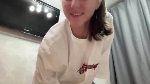 Ema online show from 09-09-25, 04:06