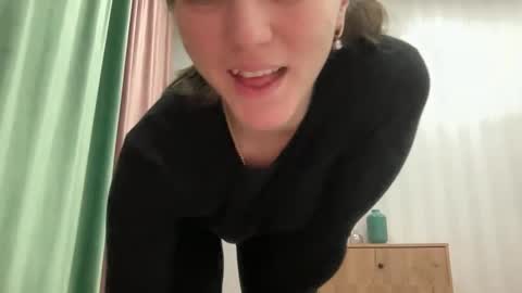 Ema online show from 01-16-26, 05:50