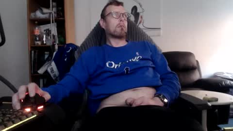 nursefan online show from 11-08-25, 02:50