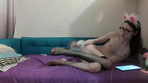 Snapshot of nuttyowo chatting on 05-25-26, 06:25 Nuttyowo online show from 05-25-26, 06:25