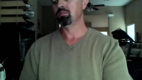 nvrenuff1979 online show from 11-28-25, 09:17