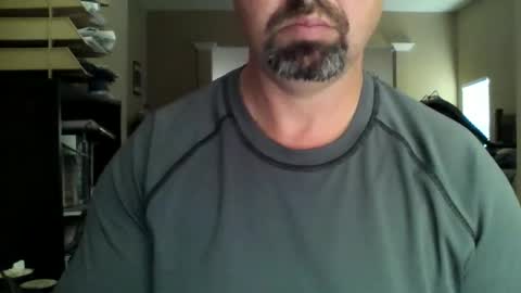 nvrenuff1979 online show from 03-01-26, 01:35