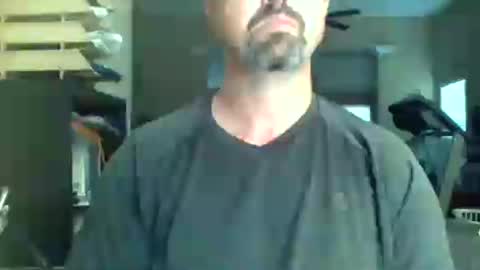 nvrenuff1979 online show from 05-04-26, 11:28