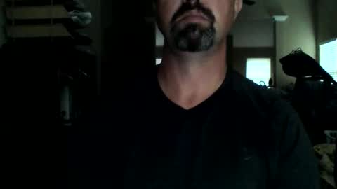 Snapshot of nvrenuff1979 chatting on 05-08-26, 11:37 nvrenuff1979 online show from 05-08-26, 11:37