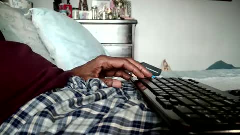 KN online show from 11-13-25, 05:12