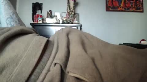 KN online show from 12-17-25, 11:33