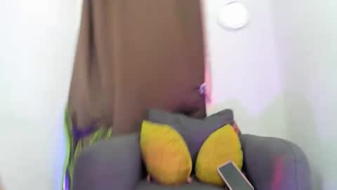 Nia online show from 04-14-26, 05:02