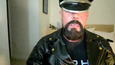 MACHO LEATHER ALPHA online show from 11-14-25, 10:36