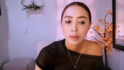 Nycole online show from 11-26-25, 03:13