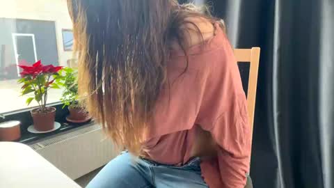 Snapshot of nyconik chatting on 02-26-25, 09:10 Nicol online show from 02-26-25, 09:10