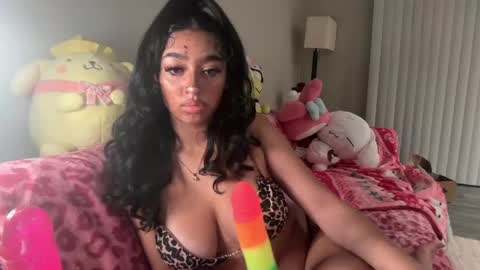 nylasinns online show from 05-23-26, 01:55
