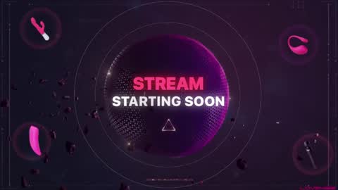 Nylon Italian online show from 04-15-26, 05:42