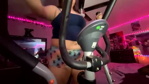 nymphobbyy420 online show from 01-08-25, 07:24