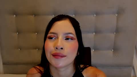 xionela gates online show from 04-05-26, 08:06