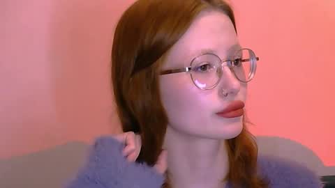 nyra_thira online show from 05-24-26, 09:42