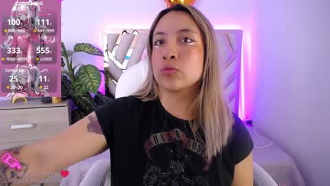 Alex   .    online show from 02-04-25, 05:53