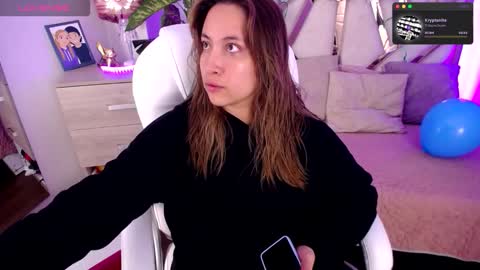 Alex   .    online show from 10-05-25, 09:45