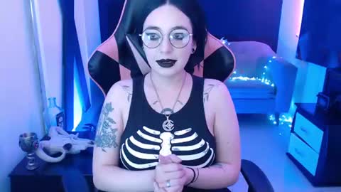 Nyx online show from 06-17-26, 01:45