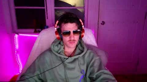 Snapshot of nzcitizen chatting on 03-19-26, 09:35 NZ Citizen online show from 03-19-26, 09:35