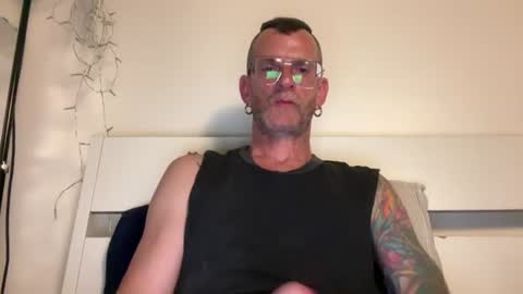 Snapshot of o_johnny_deep_o chatting on 07-16-26, 09:21 Jonathan Deep online show from 07-16-26, 09:21