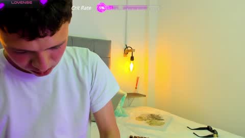 Lyam online show from 12-12-24, 04:37