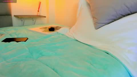 Lyam online show from 12-15-24, 05:34