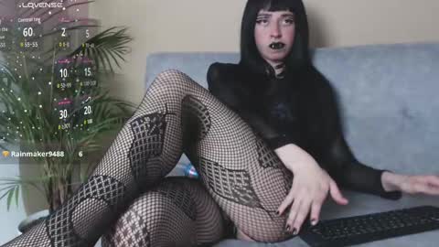 Snapshot of oasis_vamp chatting on 05-07-26, 05:02 oasis_vamp online show from 05-07-26, 05:02