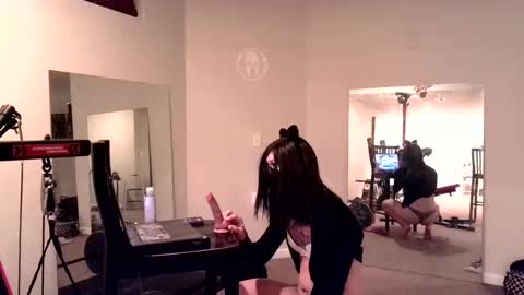 Snapshot of obedientsissycuck chatting on 10-28-25, 12:30 obedientsissycuck online show from 10-28-25, 12:30