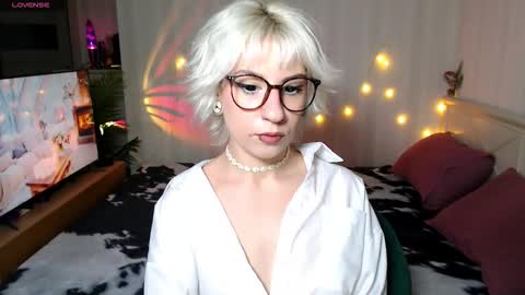 Moonlight online show from 12-20-25, 08:32