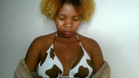 Snapshot of obricia chatting on 07-28-26, 07:39 obricia online show from 07-28-26, 07:39