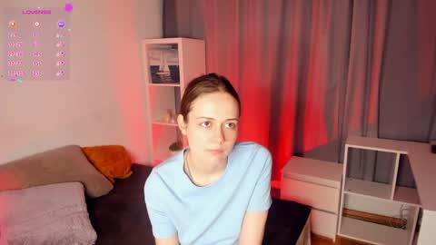 Snapshot of obsidiva chatting on 05-21-26, 03:52 Elis online show from 05-21-26, 03:52