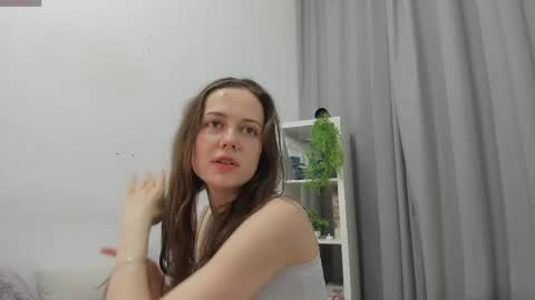 Snapshot of obsidiva chatting on 05-30-26, 02:14 Elis online show from 05-30-26, 02:14