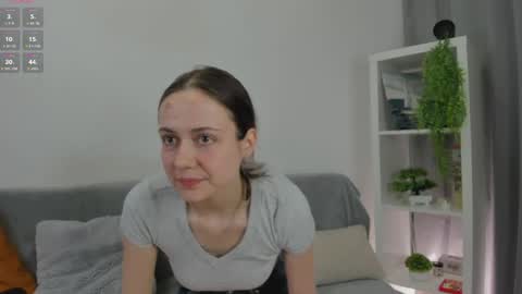 Snapshot of obsidiva chatting on 06-03-26, 01:46 Elis online show from 06-03-26, 01:46