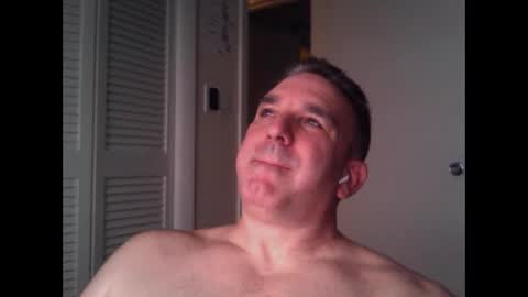 Snapshot of oceanmanx chatting on 09-23-25, 02:03 Ocean online show from 09-23-25, 02:03
