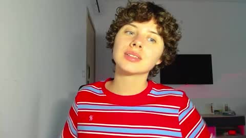 Evie online show from 03-08-26, 10:30