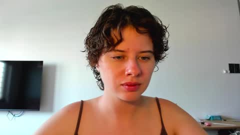 Evie online show from 04-10-26, 08:41